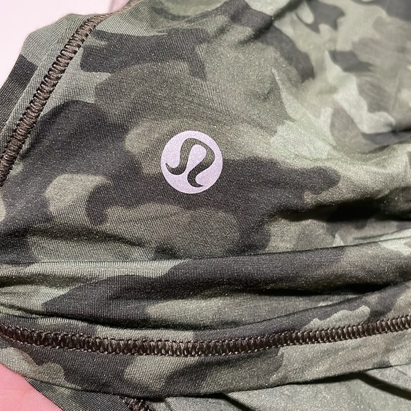 NWT Lululemon Deep Stretch Camo Tank Top *6 - Picture 3 of 7